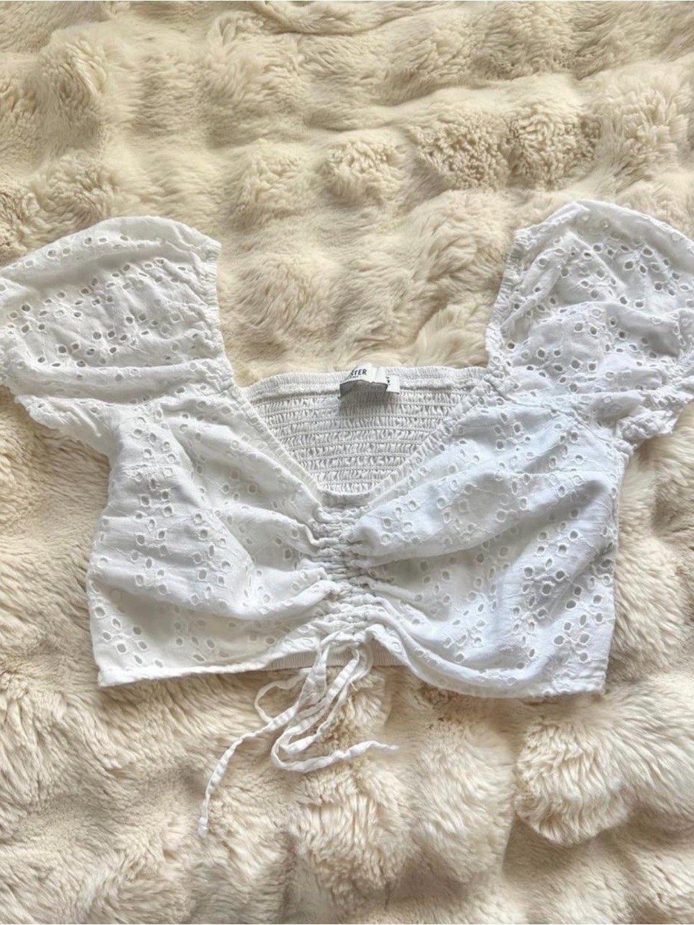 Hollister White Eyelet Puff-Sleeve Drawstring Crop Top